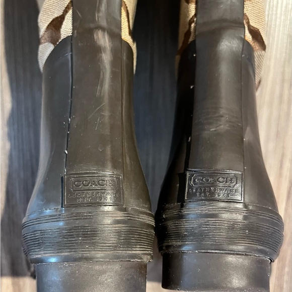 Coach Rain/Snow Boots ***FIRM*** - Picture 5 of 9